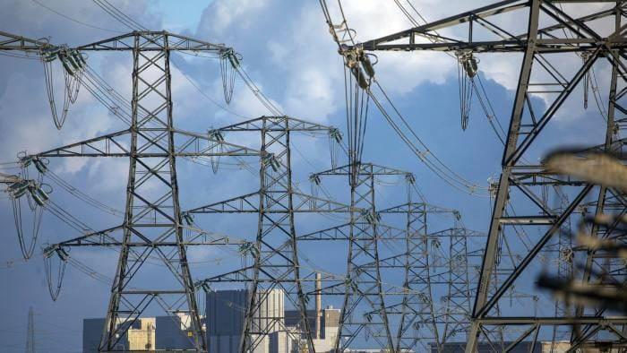 فصل التيار الكهربائي وزارة الكهرباء