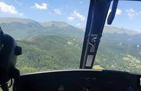 العثور على المروحية المفقودة في سلسلة جبال إيطالية