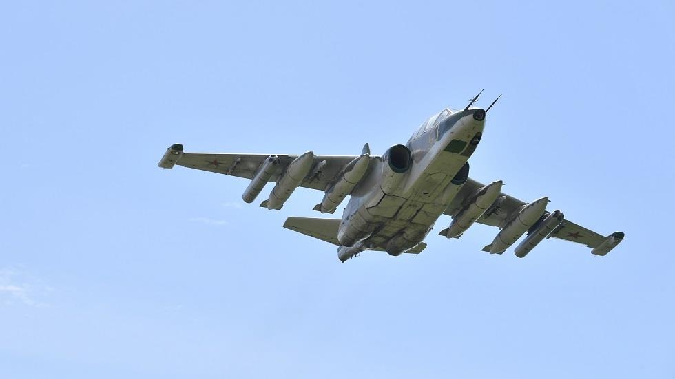 طائرة من طراز سو - 25
