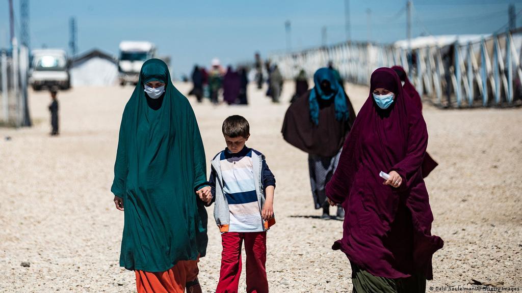 بلجيكا تعيد دفعة من أطفال ونساء داعش من مخيم الهول