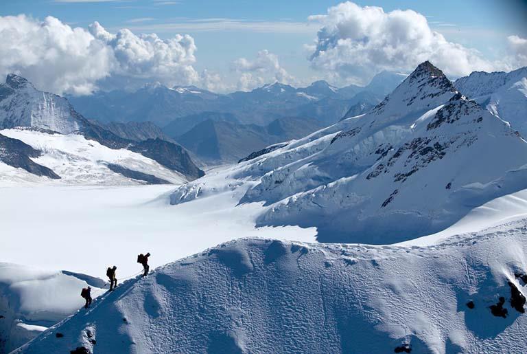 جبال الألب الأشهر في العالم