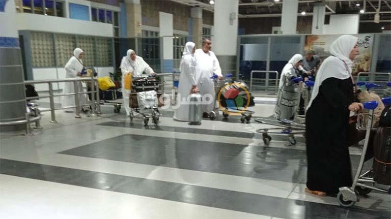 إحدى رحلات الحجاج من مطار القاهرة 