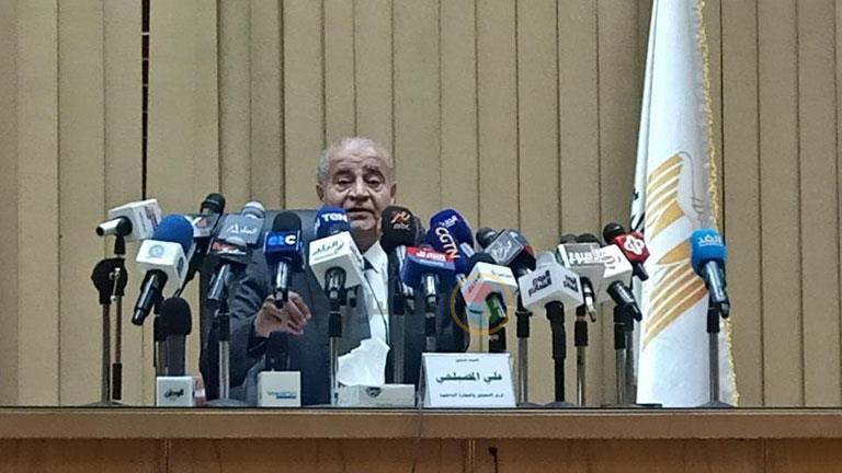 الدكتور علي المصيلحي وزير التموين في مؤتمر صحفي 