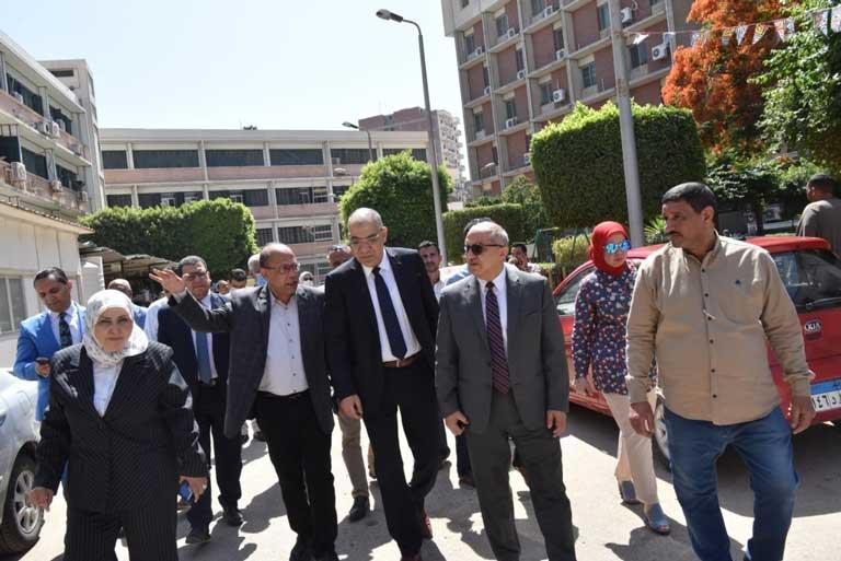مجلس جامعة أسيوط يقيل عميد معهد جنوب مصر للأورام