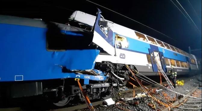 حادث قطار في سلوفاكيا  تعبيرية