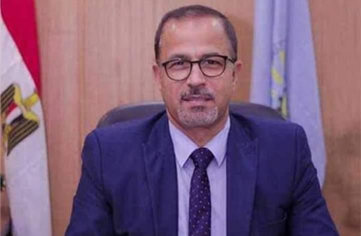 الدكتور خالد جمال عبد الغني وكيل وزارة الصحة بالمن
