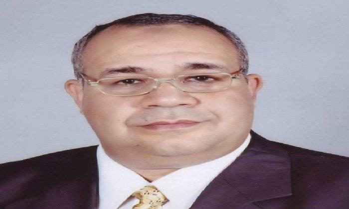 حمدي محمد حسين رئيس جامعة الأقصر
