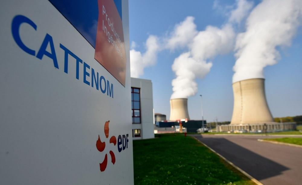 فرنسا تأمل في إعادة تشغيل محطات الطاقة النووية
