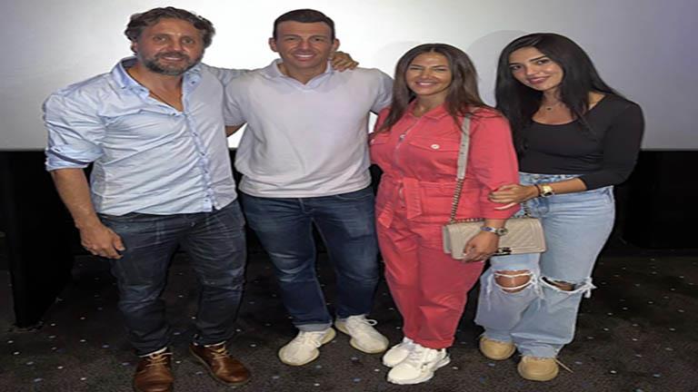 دنيا سمير غانم  مع زوجها 