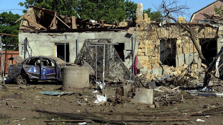 منزل مدمر بقصف روسي على مدينة أوديسا الساحلية