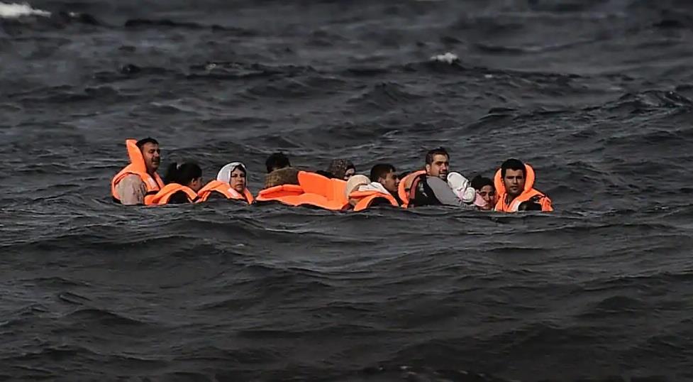 غرق القارب اللبناني