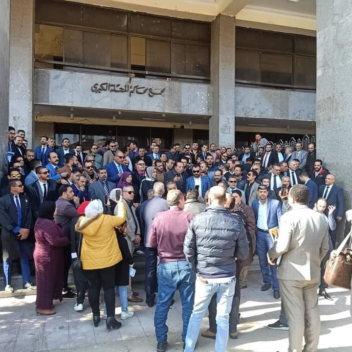 وقفة احتجاجية لمحامين المحلة