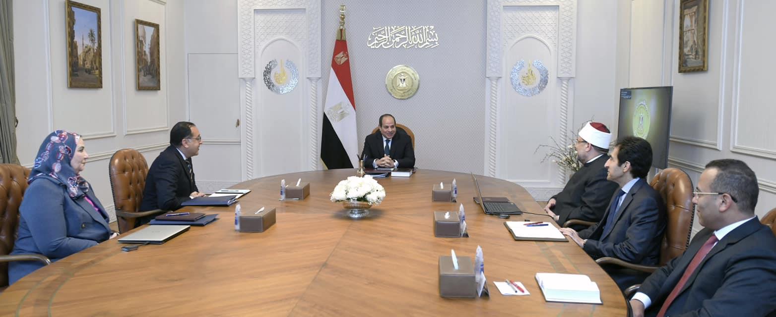 اجتمع الرئيس عبد الفتاح السيسي اليوم مع الدكتور مص