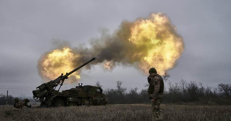أوكرانيا قتال عنيف في منطقتي باخموت وافديفكا بشرق 