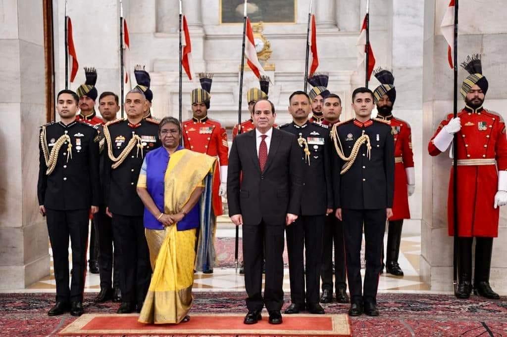رئيسة الهند تستقبل الرئيس عبد الفتاح السيسي في قصر