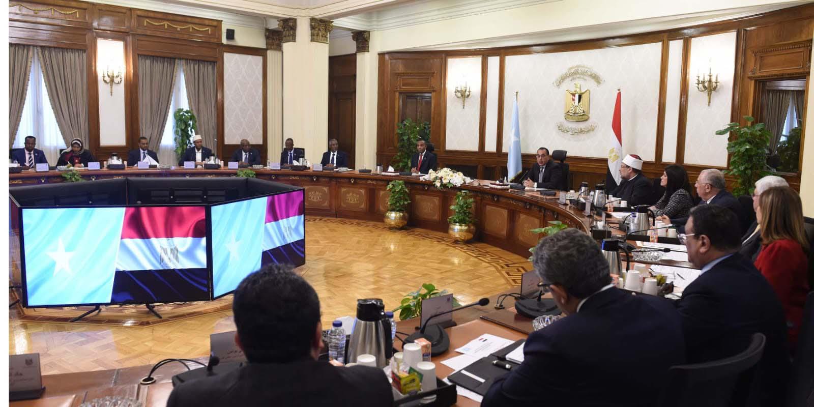 جلسة مباحثات بين رئيسي الوزراء المصري والصومالي