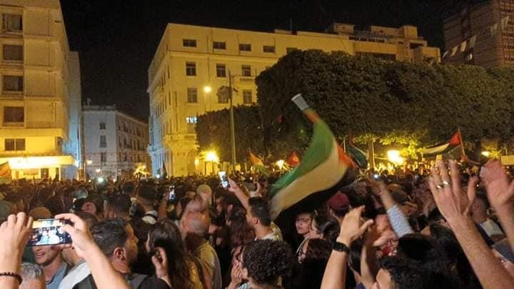 مظاهرات أمام السفارة الفرنسية في تونس