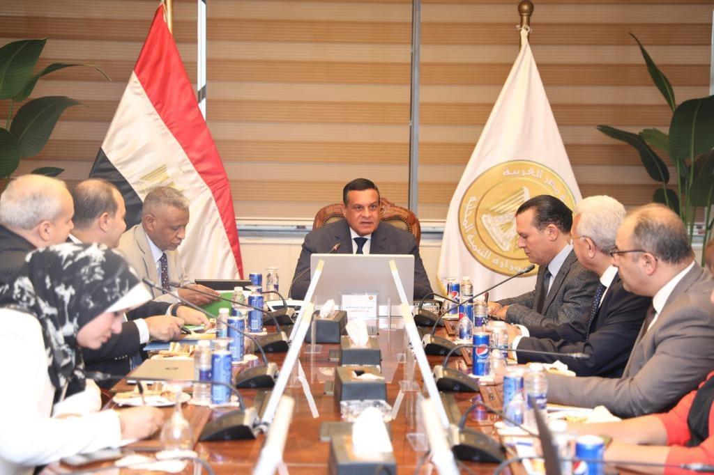 وزير التنمية المحلية خلال لقاء وفد الفاو بالقاهرة