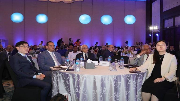 مشاركة وزير التعليم في المنتدى الدولي حول المنصات الرقمية وكفاءات المعلمين1