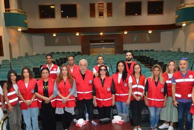 روجينا مع الهلال الأحمر (1)