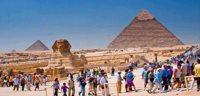 السائحين الوافدين إلى مصر