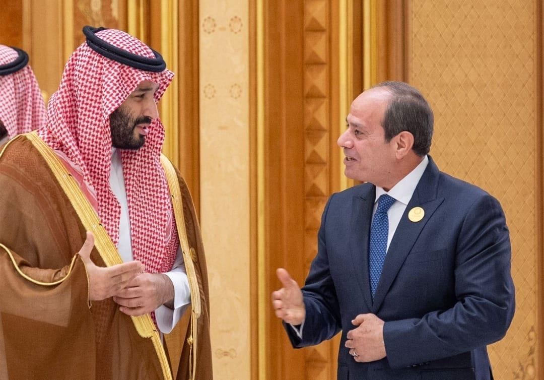الرئيس السيسي يلتقي ولي العهد السعودي على هامش قمة