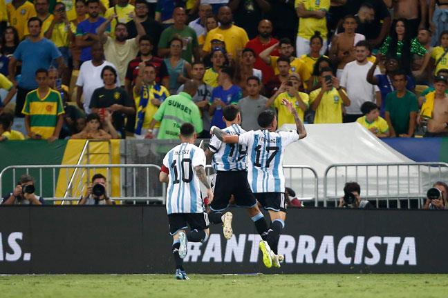 الأرجنتين ضد البرازيل