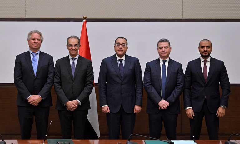 مدبولي يشهد توقيع مذكرة