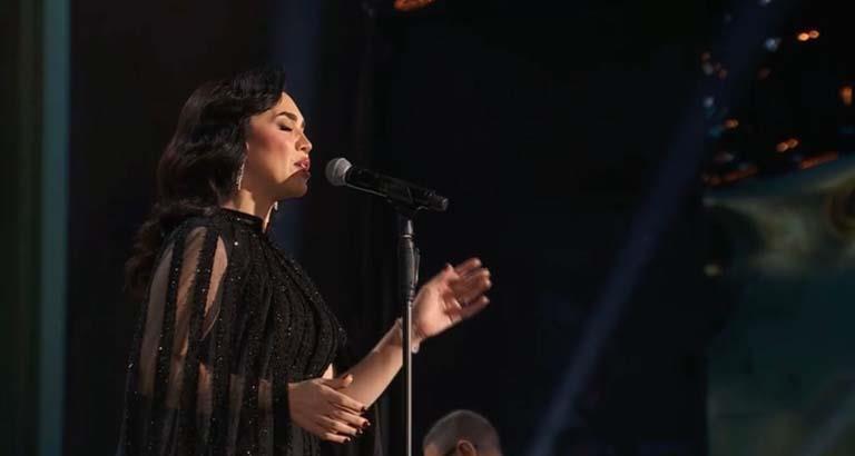 مى فاروق من حفل روائع السنباطي