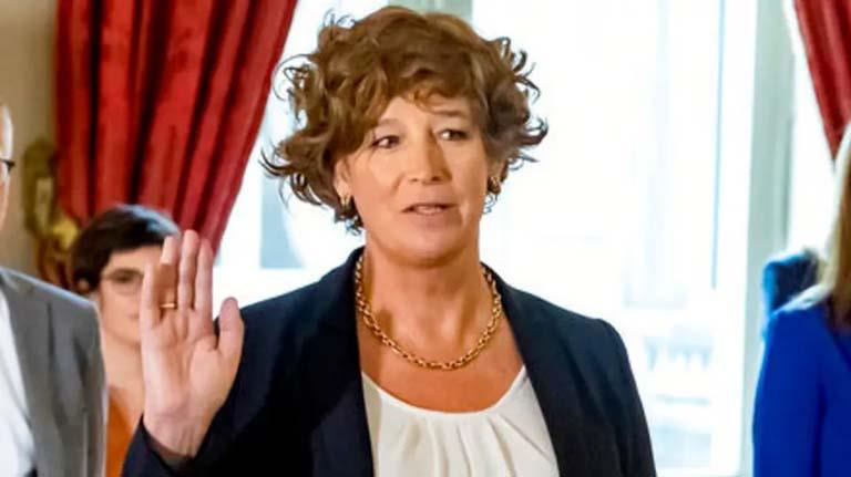 نائبة رئيس الوزراء البلجيكي بيترا دي سوتر