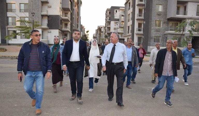 رئيس جهاز مدينة الشيخ زايد يتفقد مشروع جنة ٢ بالمد