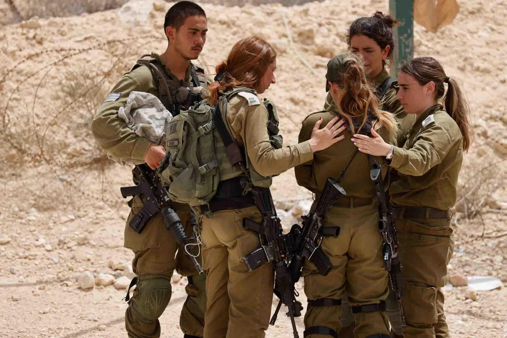 مقتل 10 عسكريين إسرائيليين