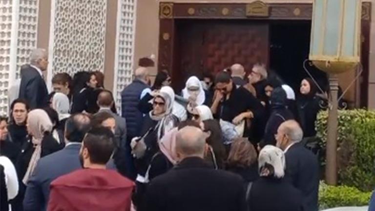 جنازة زوج الدكتورة إيناس عبدالدايم  صورة من الفيدي