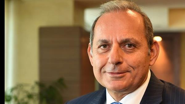 هشام عكاشة رئيس البنك الأهلي المصري
