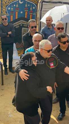 نجوم الفن في عزاء أشرف عبد الغفور (15)