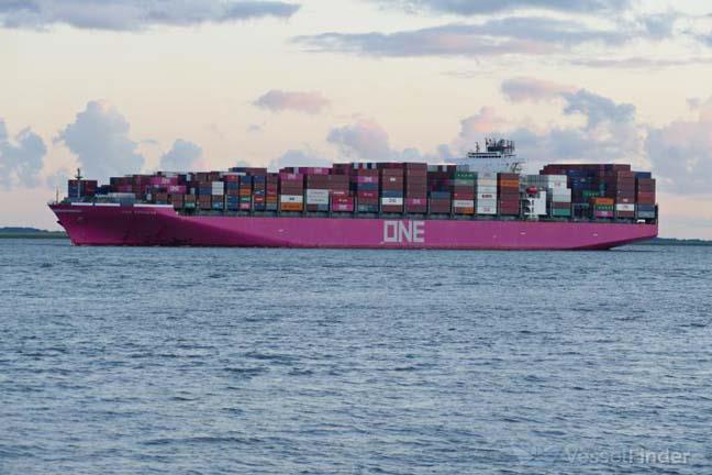 السفينة وان اوربهوس 