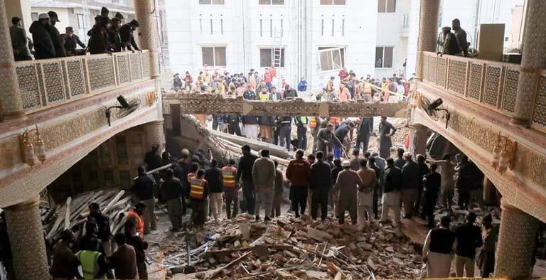 تفجير على مسجد بمدينة بيشاور   أرشيفية