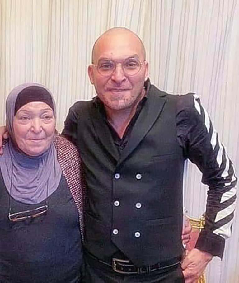 ياسر الحريري ووالدته