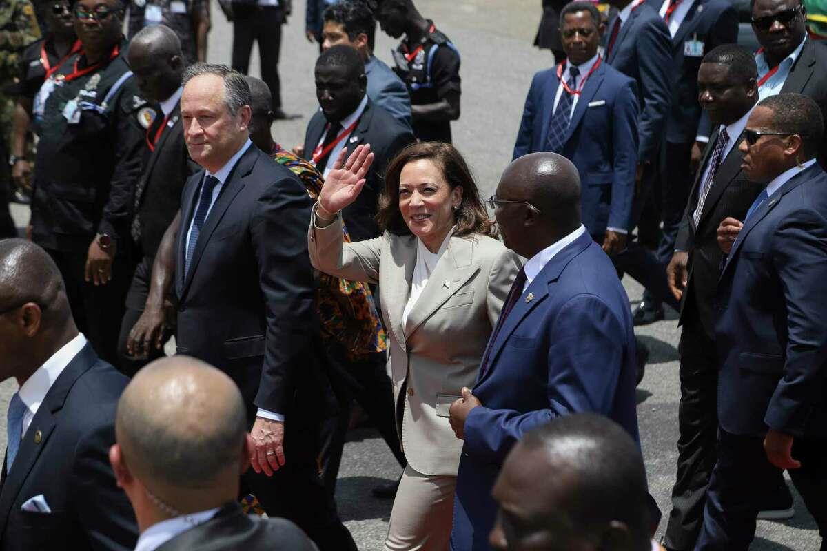 نائبة الرئيس الأمريكي تصل إلى غانا