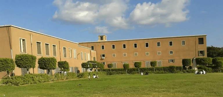 مدرسة كلية النصر للبنات