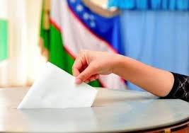 الناخبون في أوزبكستان