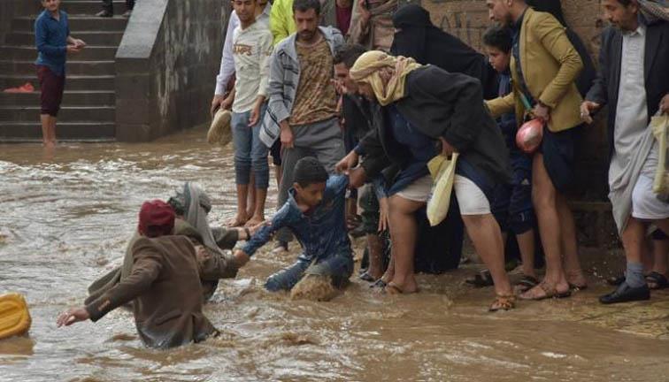مقتل 31 شخصا على الأقل  في اليمن جراء سيول الأمطار