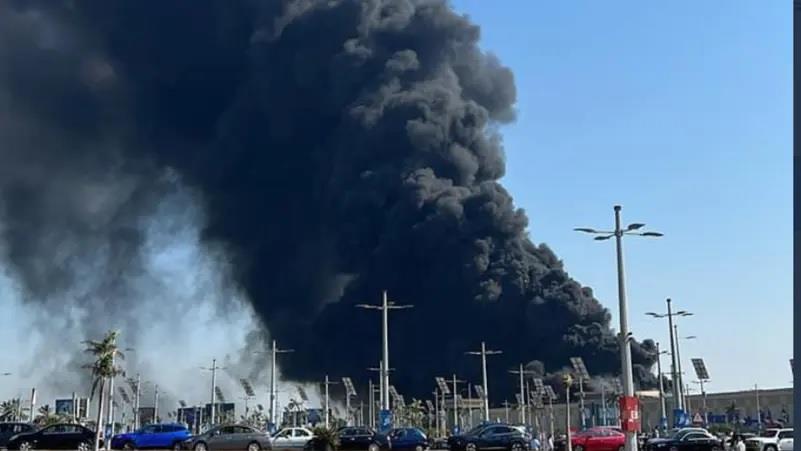 اندلاع حريق كبير فى المنطقة الصناعية بكانساس سيتي 