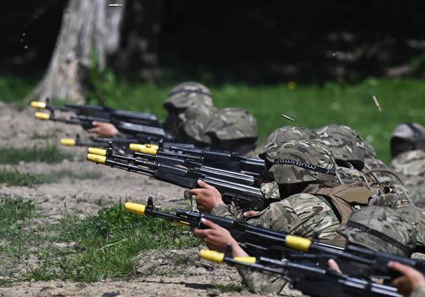 24 ألف جندي أوكراني تلقوا تدريبا عسكريا في دول الا