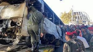 الهجوم على حافلة تقل جنودًا من الجيش السوري في دير