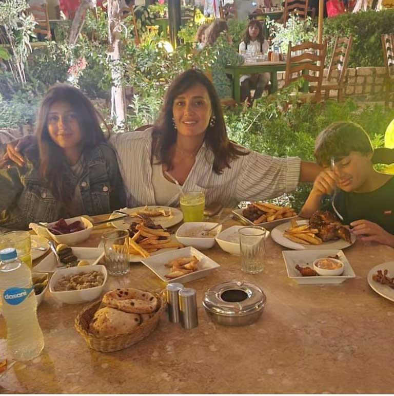 حلا شيحة ونيللي