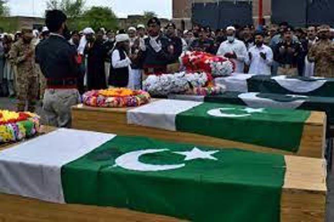 مقتل 9 جنود باكستانيين وسط زيادة في هجمات طالبان