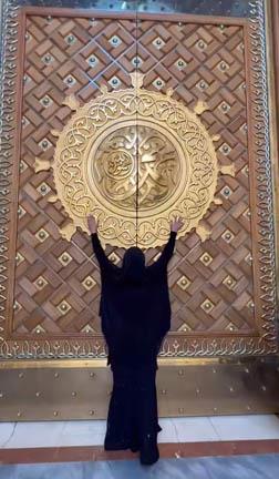 الممثلة الهندية راخي ساوانت.JPG 6