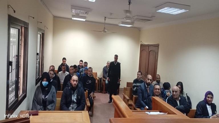 الراقصة حورية خلال جلسة محاكمتها بالإسكندرية