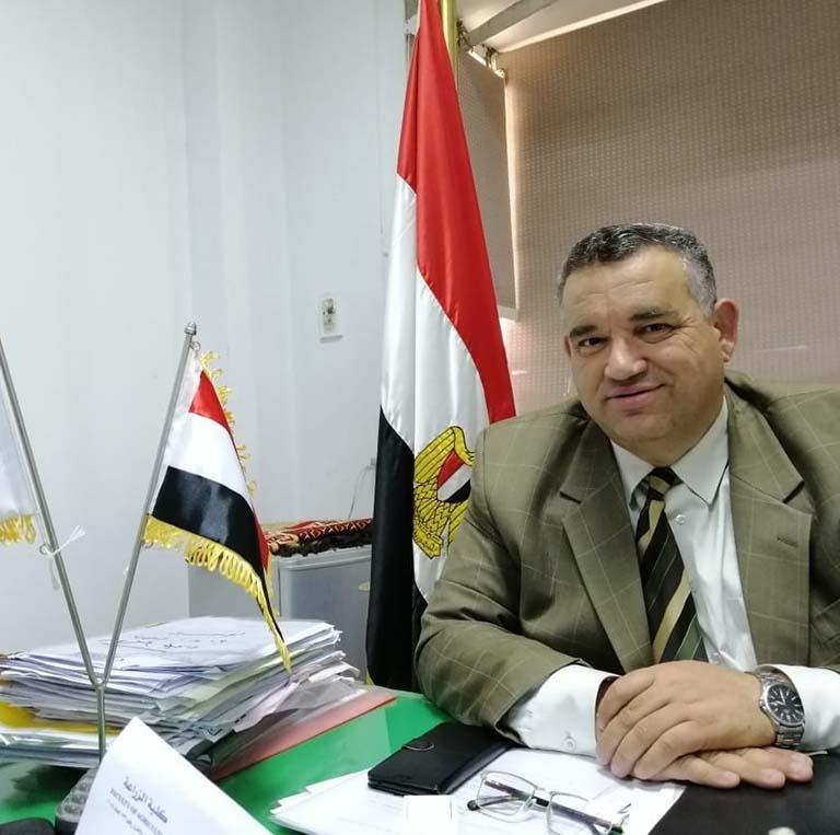 الدكتور علاء خليل مدير معهد المحاصيل الحقلية